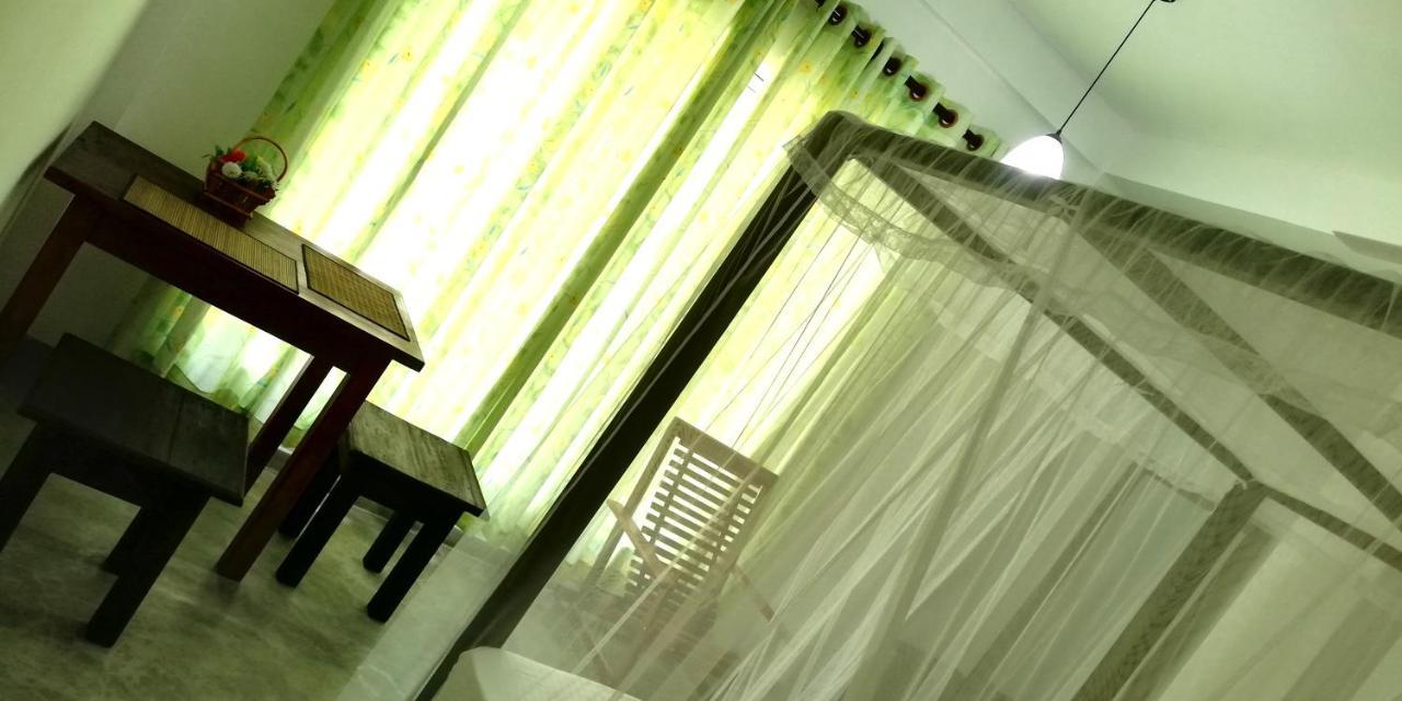 Ocean Voyage Hotel Tangalle Exterior photo
